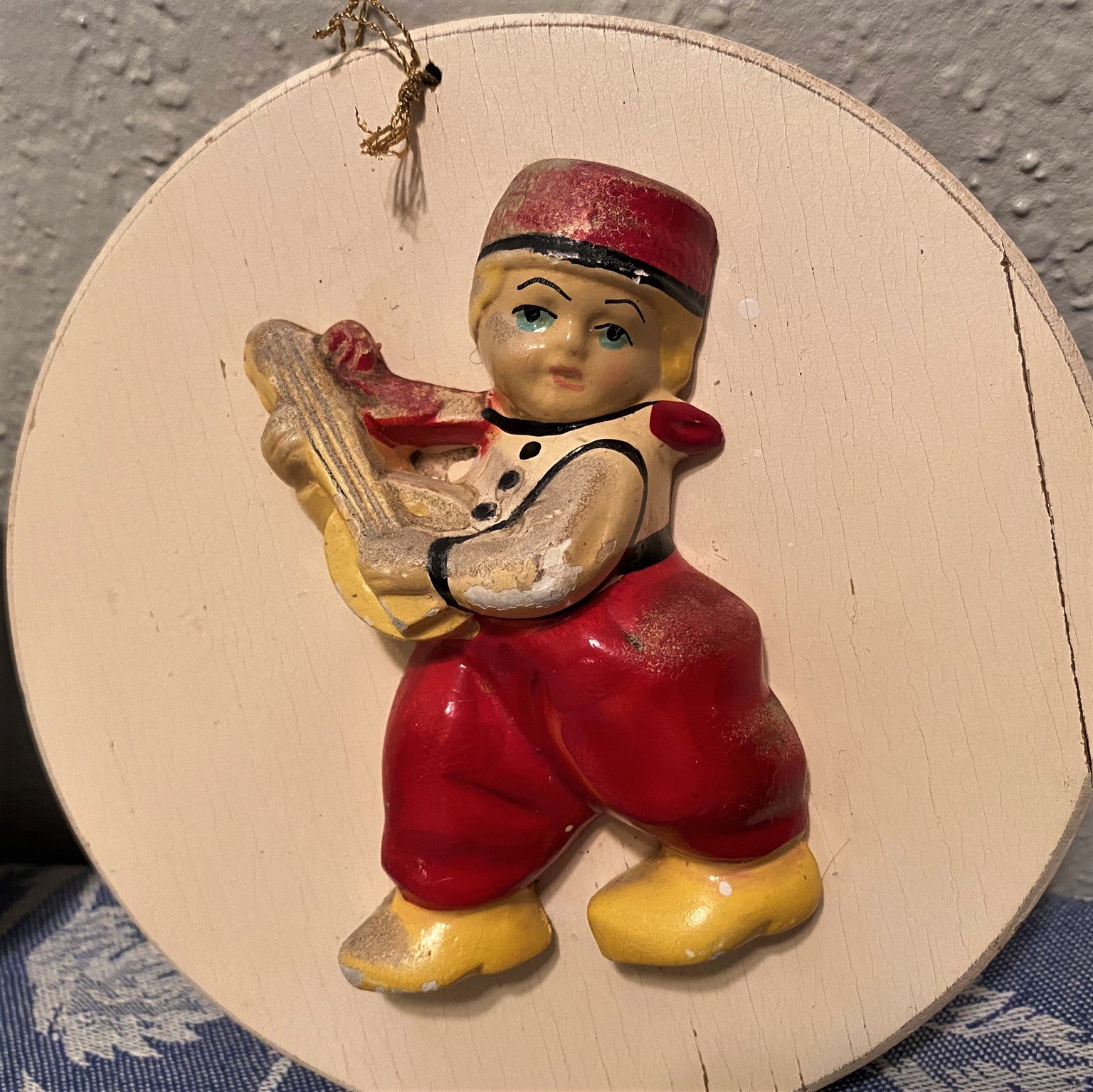 Folk Art Dutch Boy and Girl Wall Plaques - Image 3