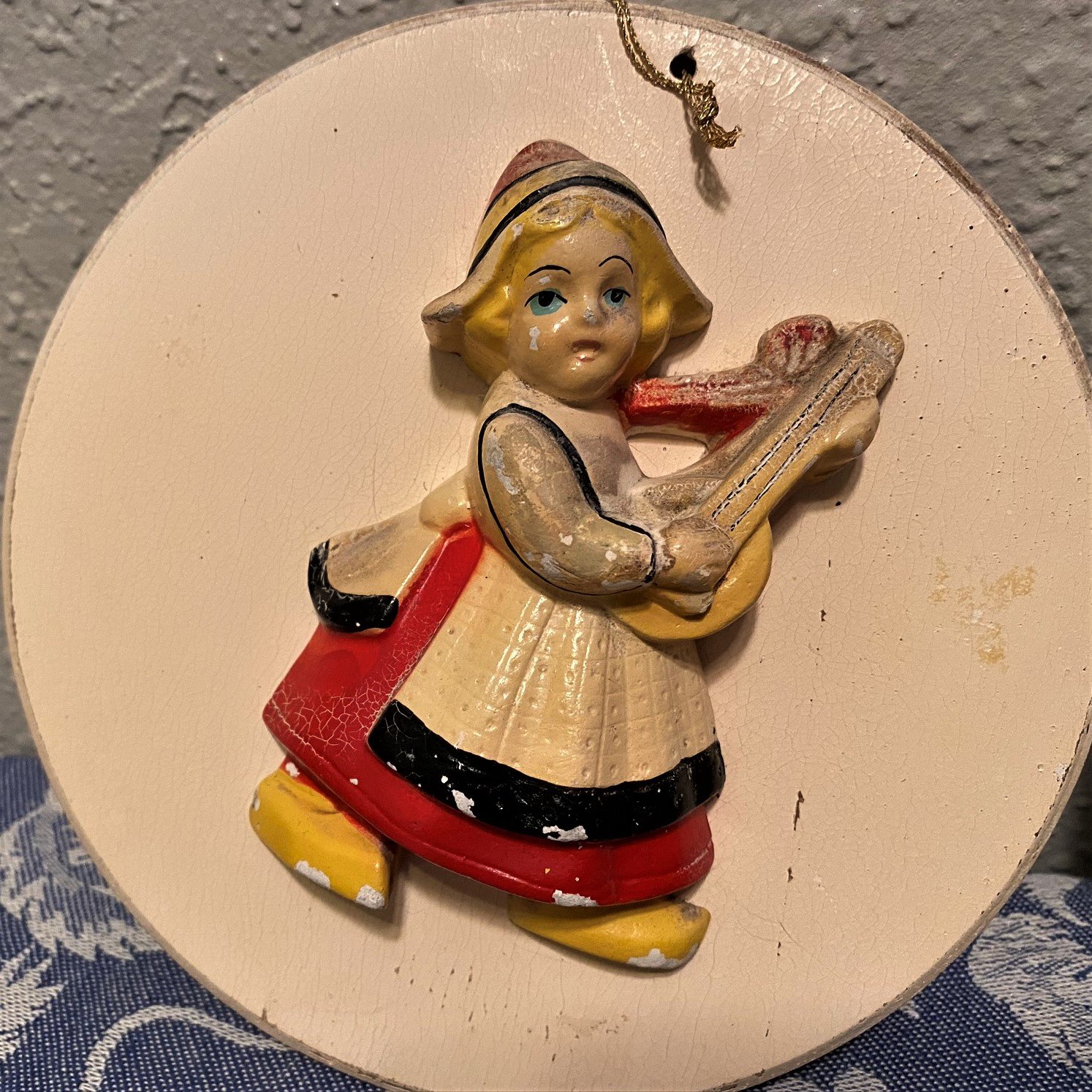 Folk Art Dutch Boy and Girl Wall Plaques - Image 2