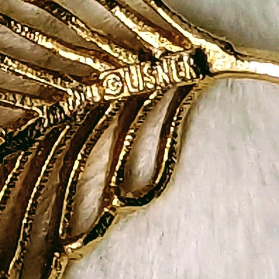 Lisner Leaf Scroll Brooch - back