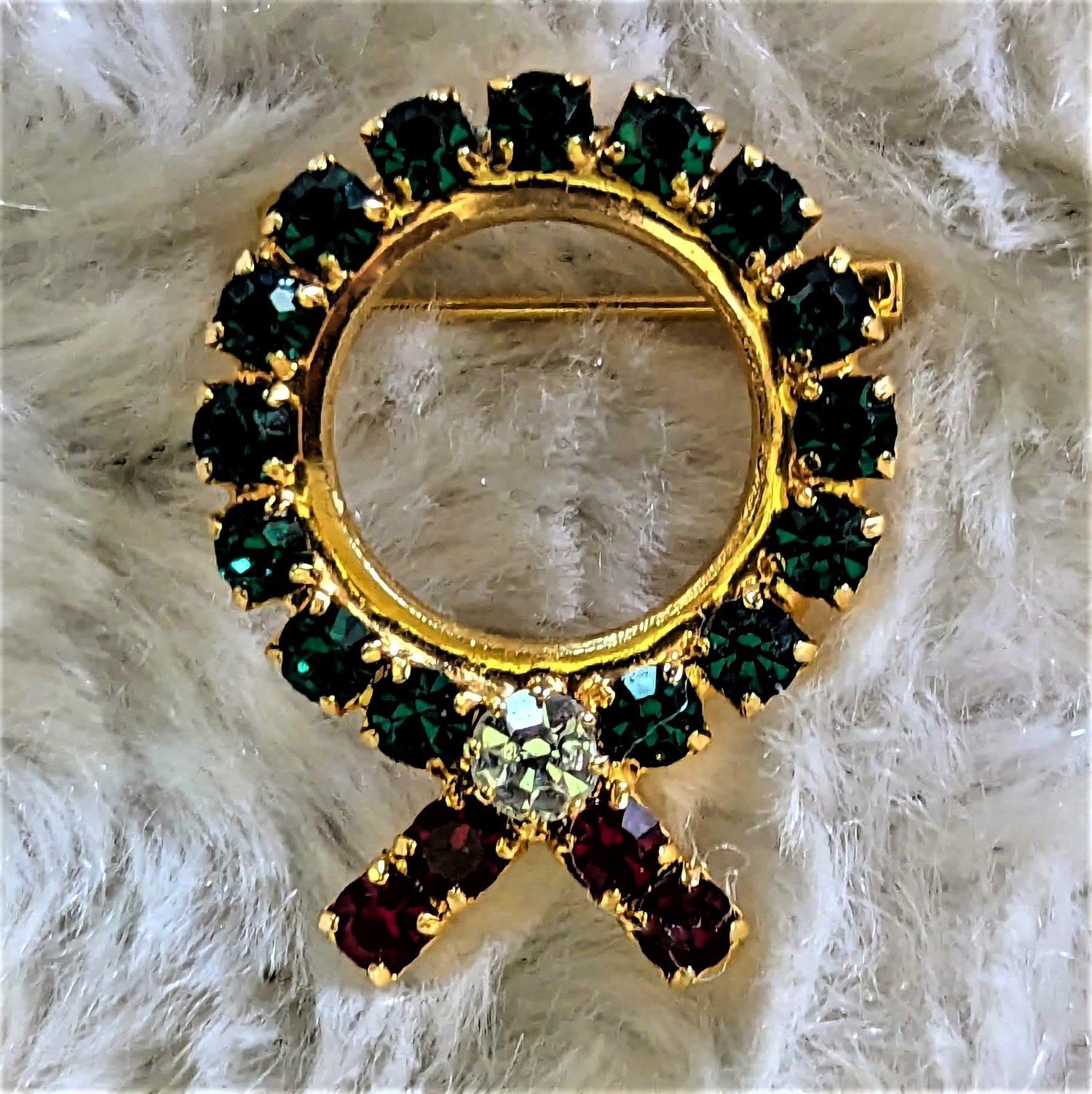 Christmas wreath pin