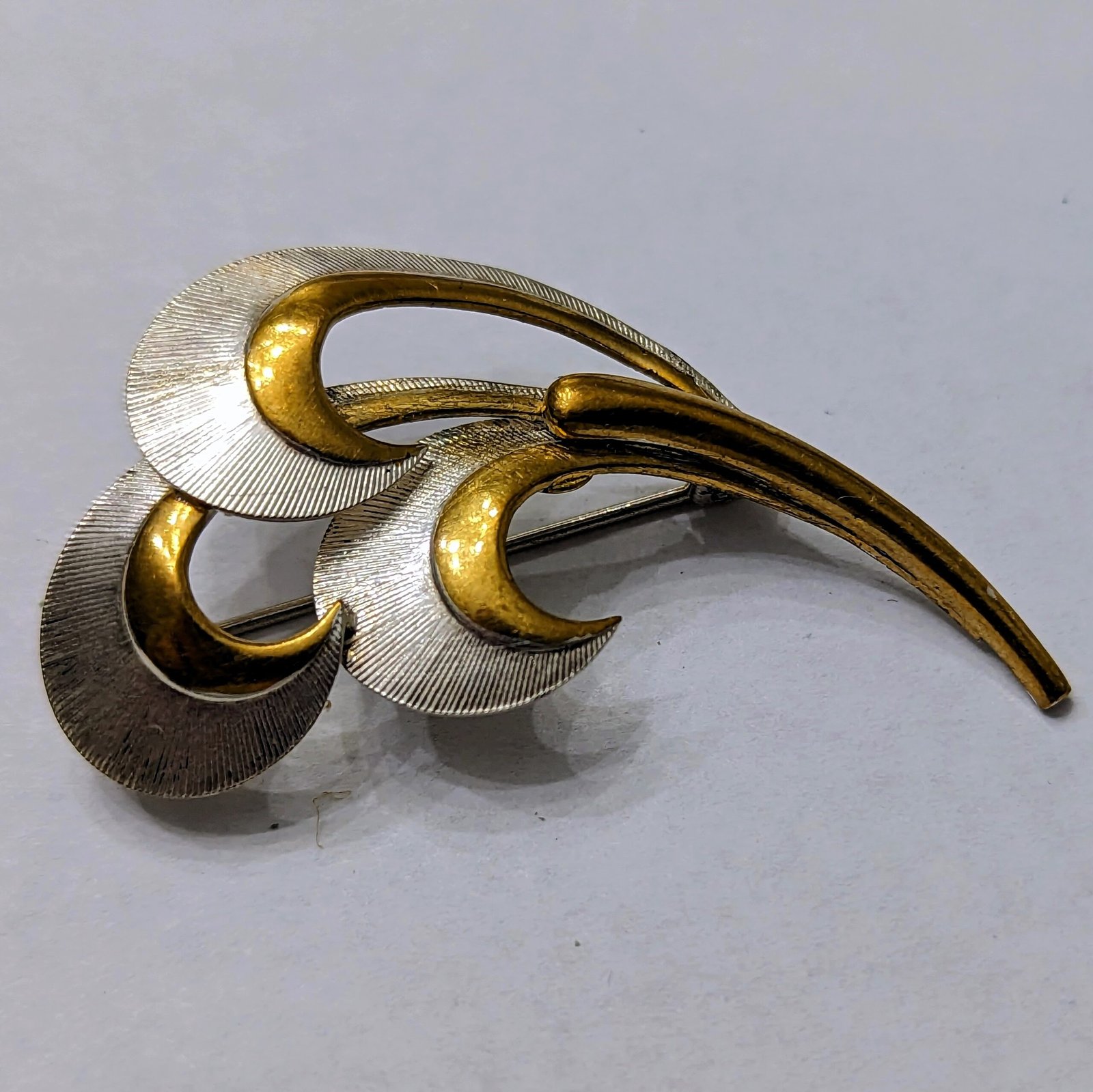 German Abstract Two-Tone Pin