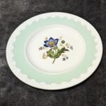 Wedgewood Corinthian green flower plate