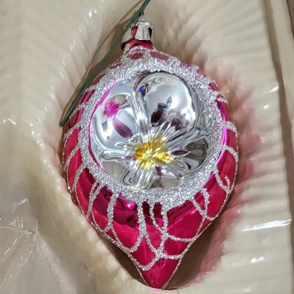 Sold - Four Vintage Hand-Decorated Teardrop Ornaments - Image 4